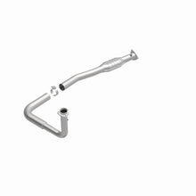 Load image into Gallery viewer, MagnaFlow Direct Fit Catalytic Converter 97-00 GM Van 5.7L Lf