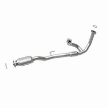 Load image into Gallery viewer, MagnaFlow Direct Fit Catalytic Converter 97-98 Toyota Avalon Camry 3