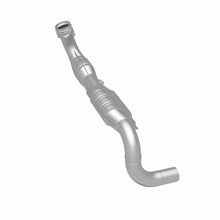 Load image into Gallery viewer, MagnaFlow Direct Fit Catalytic Converter 03-04 Ford Expedition 5.4L V8 Driver Side