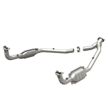 Load image into Gallery viewer, MagnaFlow DF Cat. Conv 97 Land Rover Defender 90 4.0L Y-Pipe Assy / 96-99 Discovery 4.0L Y-Pipe Assy