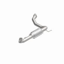 Load image into Gallery viewer, MagnaFlow Direct Fit Catalytic Converter 05-07 4Runner Driver Side Rear