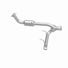 Load image into Gallery viewer, MagnaFlow Direct Fit Catalytic Converter 05-06 Lincoln Navigator 5.4L w/ 3in Main Piping