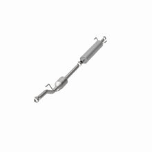 Load image into Gallery viewer, MagnaFlow Direct Fit Catalytic Converter 2002-2006 Sprinter 2500 2.7 L Underbody