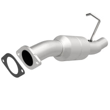 Load image into Gallery viewer, MagnaFlow Direct Fit Catalytic Converter 05 Silverado 2500HD 6.0L