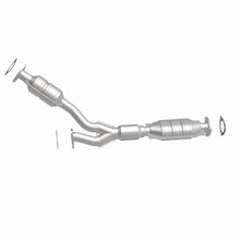 Load image into Gallery viewer, MagnaFlow Direct Fit Catalytic Converter 00-03 Saturn LS Series/LW Series 3.0L Rear (49 State)