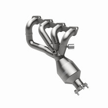 Load image into Gallery viewer, MagnaFlow Direct Fit Catalytic Converter 98-99 Nissan Frontier 2.4L