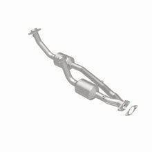 Load image into Gallery viewer, MagnaFlow Direct Fit Catalytic Converter California Grade 1995 Ford Windstar