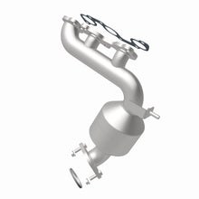 Load image into Gallery viewer, MagnaFlow Direct Fit Catalytic Converter 04-06 Toyota Sienna 3.3L