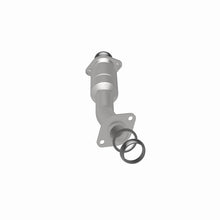 Load image into Gallery viewer, MagnaFlow Direct Fit Catalytic Converter 11-15 Sienna 3.5 Underbody