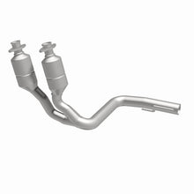 Load image into Gallery viewer, MagnaFlow Direct Fit Catalytic Converter 02-04 Grand Cherokee I6 Front OEM