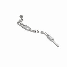 Load image into Gallery viewer, MagnaFlow Direct Fit Catalytic Converter 1996 Ford E-150 4.9L