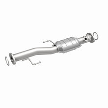 Load image into Gallery viewer, MagnaFlow Direct Fit Catalytic Converter 99-02 4Runner 3.4L rear OEM
