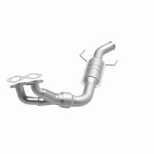 Load image into Gallery viewer, MagnaFlow Direct Fit Catalytic Converter 97 Saab 900 2.3L