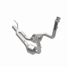 Load image into Gallery viewer, MagnaFlow Direct Fit Catalytic Converter 04 Jeep Grand Cherokee 4.7L