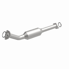 Load image into Gallery viewer, MagnaFlow Direct Fit Catalytic Converter OEM 2003-2004 Toyota Tundra Underbody - 28.75in Length