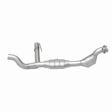 Load image into Gallery viewer, MagnaFlow Direct Fit Catalytic Converter 01 Ford Trucks 4.6L