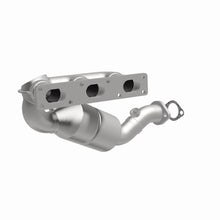 Load image into Gallery viewer, MagnaFlow Direct Fit Catalytic Converter BMW 5 99-00 Rear