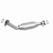 Load image into Gallery viewer, MagnaFlow Direct Fit Catalytic Converter 00-8/04 Toyota Tundra 4.7L P/S Front