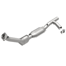 Load image into Gallery viewer, MagnaFlow Direct Fit Catalytic Converter 99-00 Ford Trucks 5.4L