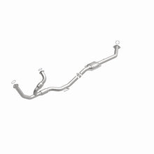 Load image into Gallery viewer, MagnaFlow Direct Fit Catalytic Converter 98-00 Sienna 3.0L