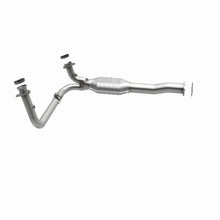 Load image into Gallery viewer, MagnaFlow Direct Fit Catalytic Converter GM 1500/2500/3500 Truck 96-