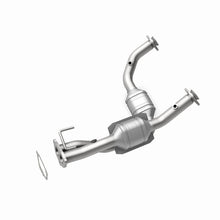 Load image into Gallery viewer, MagnaFlow Direct Fit Catalytic Converter 04-06 Ranger 4.0 Front OEM
