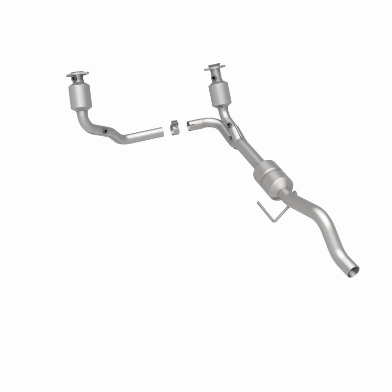 MagnaFlow Direct Fit Catalytic Converter 00-03 Durango 4WD 4.7L