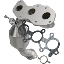 Load image into Gallery viewer, MagnaFlow Direct Fit Catalytic Converter 11-15 Sienna 3.5 Manifold