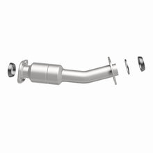 Load image into Gallery viewer, MagnaFlow Direct Fit Catalytic Converter 11-15 Sienna 3.5 Underbody