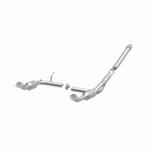 Load image into Gallery viewer, MagnaFlow Direct Fit Catalytic Converter OEM 2004-2005 Ford Explorer/Mercury Mountaineer Underbody