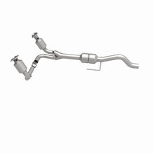 Load image into Gallery viewer, MagnaFlow Direct Fit Catalytic Converter 00-03 Durango 4WD 4.7L