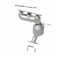 Load image into Gallery viewer, MagnaFlow Direct Fit Catalytic Converter 11-15 Sienna 3.5 Manifold