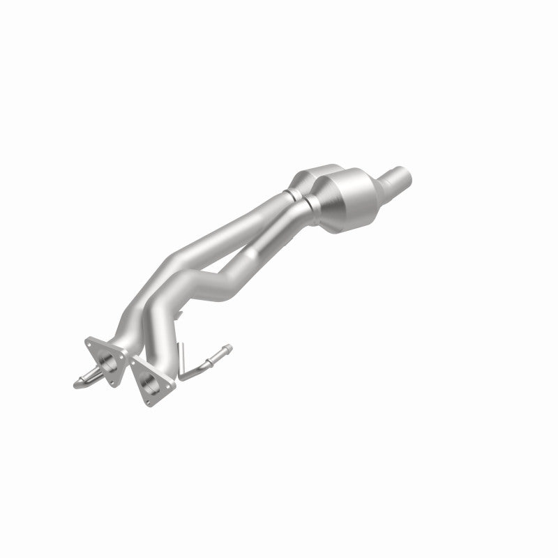 MagnaFlow Direct Fit Catalytic Converter 07 VW Touareg 3.6L Rear