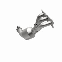 Load image into Gallery viewer, MagnaFlow Direct Fit Catalytic Converter BMW 5 06-07 Rear OEM