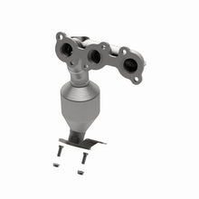 Load image into Gallery viewer, MagnaFlow Direct Fit Catalytic Converter 08-09 Toyota Highlander 3.3L