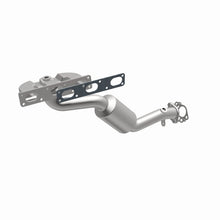 Load image into Gallery viewer, MagnaFlow Direct Fit Catalytic Converter BMW 3 01-05 Front