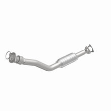 Load image into Gallery viewer, MagnaFlow Direct Fit Catalytic Converter 97-03 Chevy Malibu 3.1L