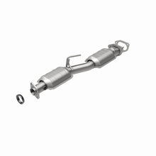 Load image into Gallery viewer, MagnaFlow Direct Fit Catalytic Converter96-98 Explorer 4.0L code