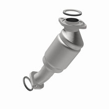 Load image into Gallery viewer, MagnaFlow Direct Fit Catalytic Converter 01-03 Highlander 3L frt OEM