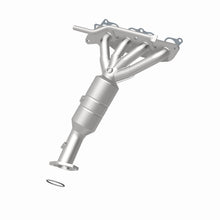 Load image into Gallery viewer, MagnaFlow Direct Fit Catalytic Converter 2006 Ford Fusion/Mercury Milan 2.3L