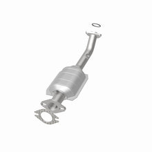 Load image into Gallery viewer, MagnaFlow DF Catalytic Conv 01-02 Infiniti QX4 3.5L / 01/02/04 Nissan Pathfinder 3.5L (California)