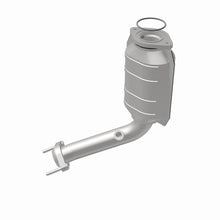 Load image into Gallery viewer, MagnaFlow Direct Fit Catalytic Converter 05-07 Ford Freestyle 3.0L