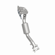Load image into Gallery viewer, MagnaFlow Direct Fit Catalytic Converter BMW 3 01-05 Front