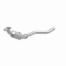 Load image into Gallery viewer, MagnaFlow Direct Fit Catalytic Converter 2005 Chrysler 300C 5.7L V8 / 2005 Dodge Magnum 5.7L V8
