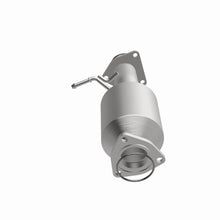 Load image into Gallery viewer, MagnaFlow OEM Grade Direct Fit Converter 15-16 Honda CR-V 2.4L