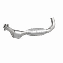 Load image into Gallery viewer, MagnaFlow Direct Fit Catalytic Converter 97-98 Ford F-150 Pickup 4.2L D/S 4WD (49 State)