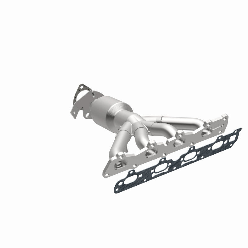 MagnaFlow Direct Fit Catalytic Converter 04-05 Chevrolet Malibu/Classic 2.2L (CA Emissions)