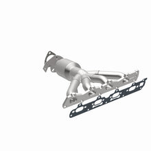 Load image into Gallery viewer, MagnaFlow Direct Fit Catalytic Converter 04-05 Chevrolet Malibu/Classic 2.2L (CA Emissions)