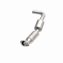 Load image into Gallery viewer, MagnaFlow Direct Fit Catalytic Converter 05-07 Ford E150 4.6L Driver Side