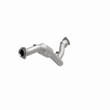 Load image into Gallery viewer, MagnaFlow Direct Fit Catalytic Converter 04/06 VW Phaeton 4.2L Front Driver Side